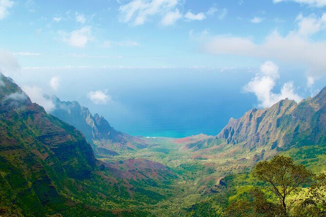 Ultimate Self-Guided Audio Driving Tour of Kauai (Na Pali, Waimea), Hawaii - What the Experience Means for You