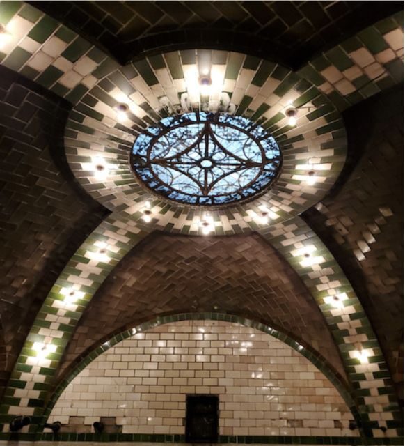 Underground New York City Subway Tour - Demystifying Subway Doors and Cars
