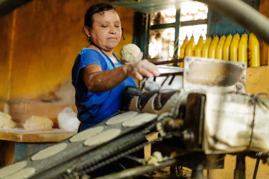 Uxmal: Traditional Mayan Cooking Class with Market Visit