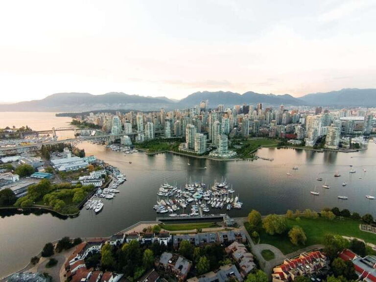Vancouver: City & Granville Island Sightseeing Trolley Tour - The Itinerary: What You’ll See and Do