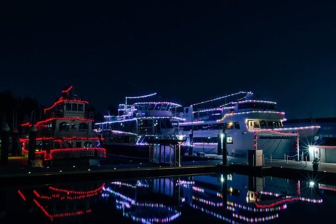 Vancouver Holiday Festive Dinner Cruises - The Dining Experience: Holiday Buffet and Atmosphere