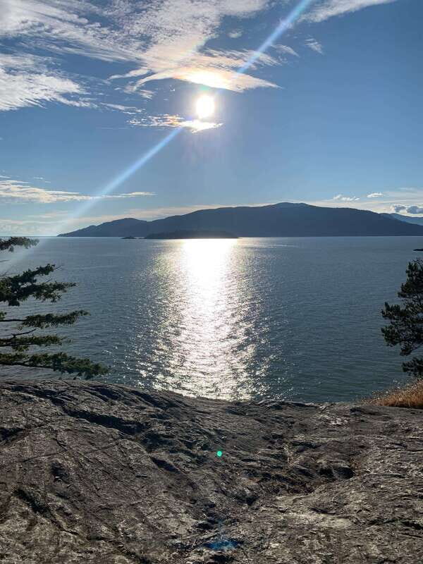 Vancouver: Lighthouse Park Hike - An In-Depth Look at the Lighthouse Park Hike Experience