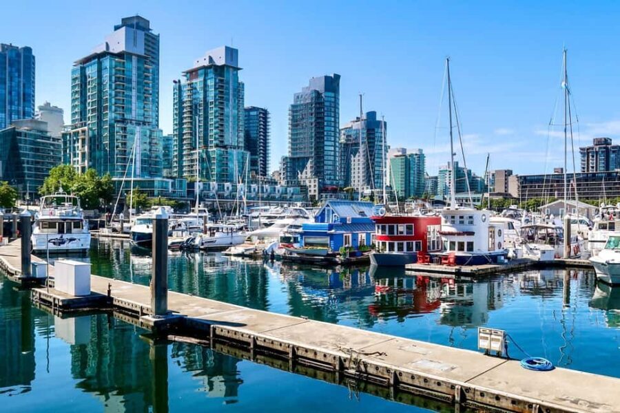 Vancouver Lookout Private Tour with Skip-the-line Tickets - What to Expect During the Tour