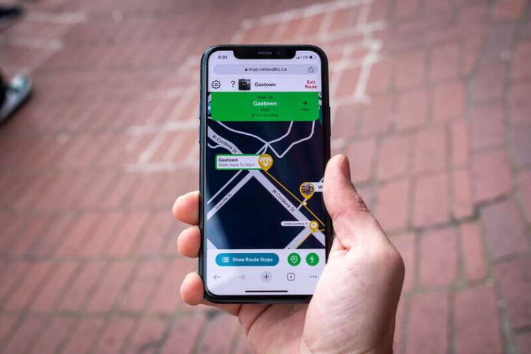 Vancouver: Self-Guided Smartphone Walking Tour of Gastown - What to Expect on the Tour