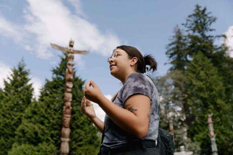 Vancouver: Talking Totems Stanley Park - What To Expect During the Tour