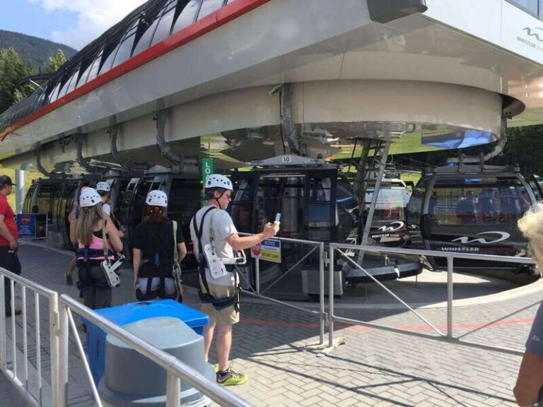 Vancouver: Whistler Sightseeing Tour with Hotel Pickup - What To Expect: From Comfort to Awe