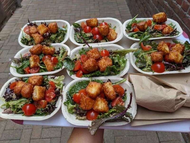 Victoria: Downtown Food and City Tour