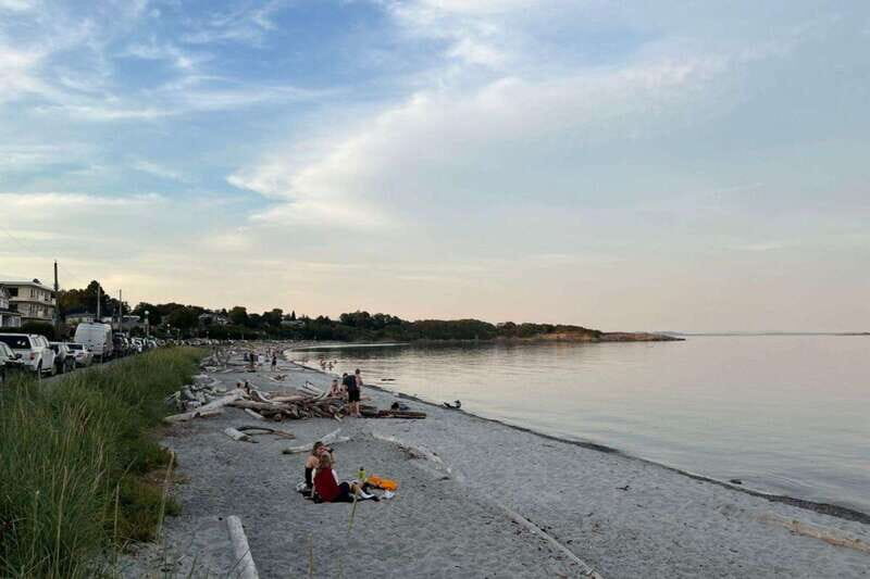 Victoria: Paddle Board Tour at Willows Beach
