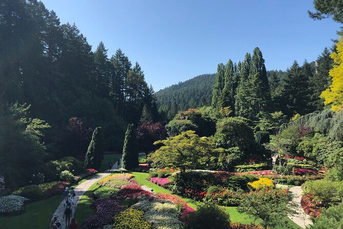 Victoria Private Tour Visiting City and Butchart Gardens - Visiting Butchart Gardens: A Floral Wonderland
