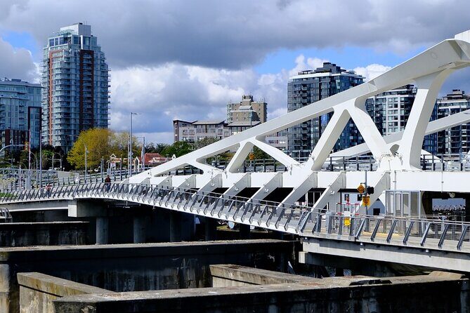 Victoria Seaside Splendors Trail Walking Tour - Detailed Tour Breakdown