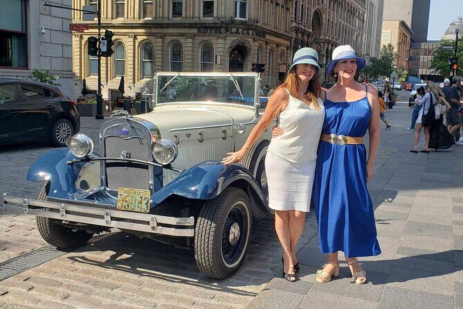 Vintage 1930 convertible! Old Montreal Tour-Private Guide -70 min - The Value of a Private, Personalized Tour