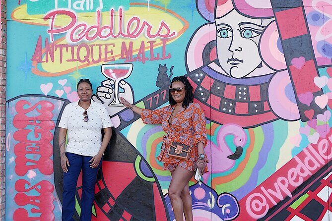 Vintage Shopping Tour of the Arts District with 100 Photos, Champagne and Lunch - The Experience: What Travelers Can Expect