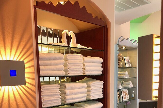 VIP 60 Minute Body Massage w/ Hot Stones - Authentic Insights from Travelers