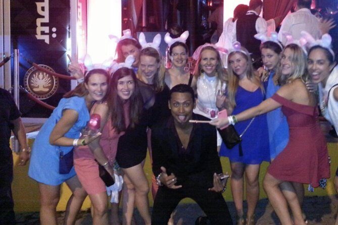 VIP Nightclub Tour in Playa del Carmen - The Clubs and Atmosphere