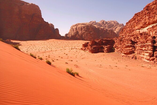 Wadi Rum: Premium English Speaking Guide 4WD Desert Tour - The Itinerary: A Step-by-Step Breakdown