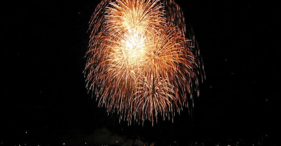 Waikiki Friday Night Fireworks Sail - The Sum Up