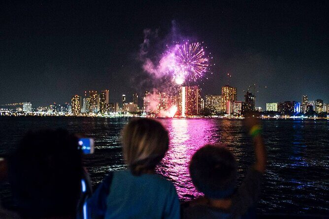 Waikiki Glass Bottom Boat Fireworks Tour - Practical Tips for Travelers