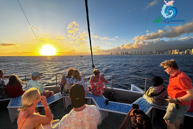 Waikiki Sunset Cruise from Oahu - A Complete Look at the Waikiki Sunset Cruise Experience