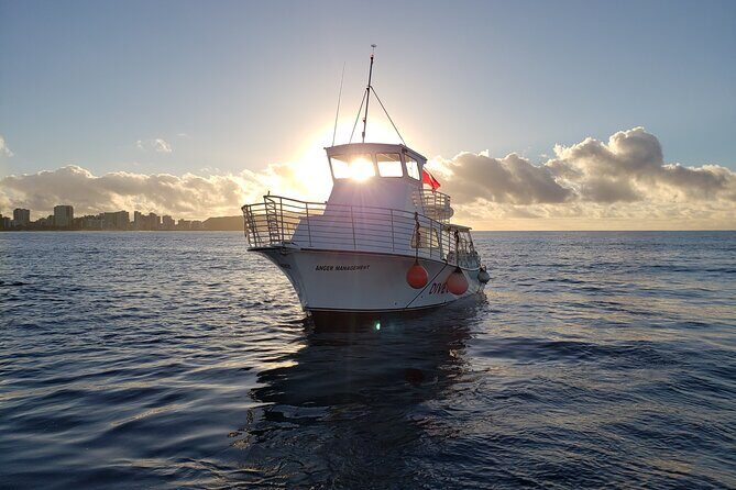 Waikiki to Diamondhead: Sunset BYOB Cruise - Why Choose This Cruise?