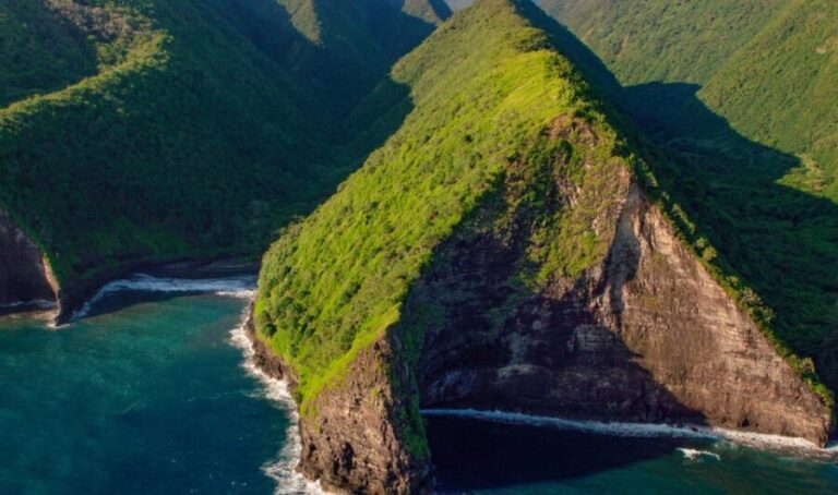Waikoloa: Big Island Spectacular Helicopter Tour - The Helicopter and Guides: Quality and Comfort