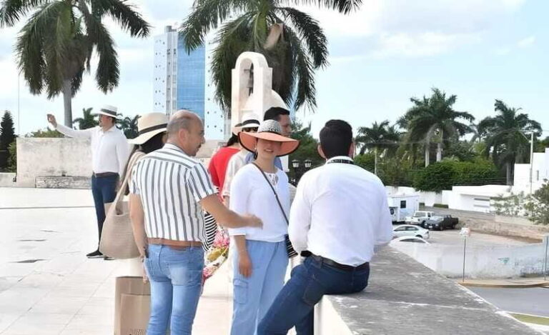 Walking Tour in the City of Campeche - Walk on the Walls and Discover the Fortifications