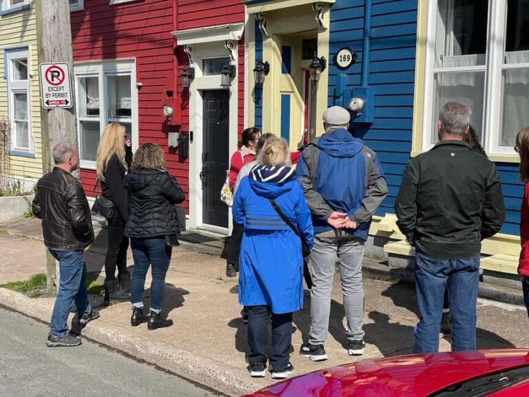 Walking tour of downtown St. John's in French - The Sum Up: Who Should Take This Tour?