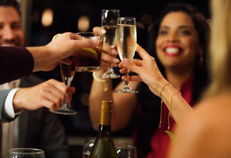 Washington DC: Christmas Eve Gourmet Brunch or Dinner Cruise - The Landmarks and Scenic Highlights