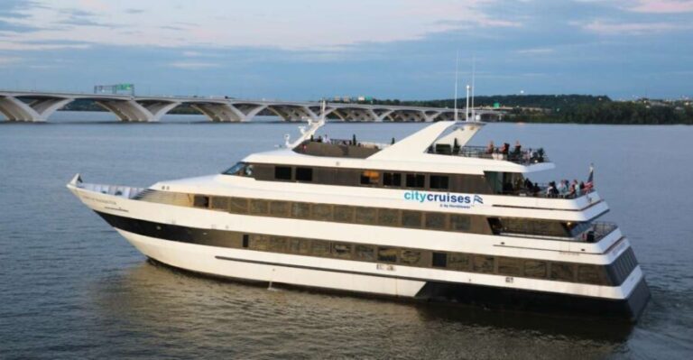 Washington DC: Thanksgiving Buffet Lunch River Cruise - The Experience: A Step-by-Step Breakdown