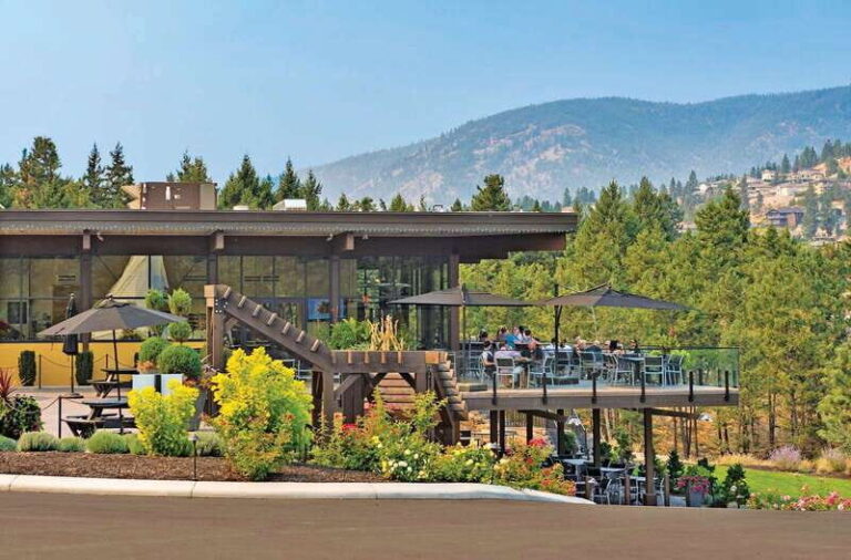 West Kelowna: Afternoon Sightseeing and Wine Tour - The Authenticity and Atmosphere