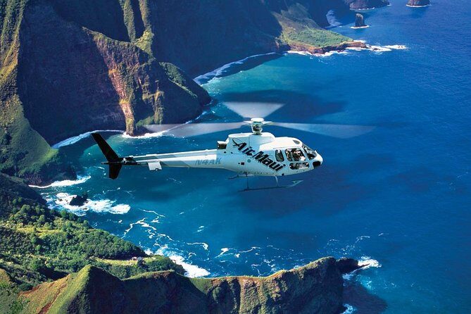 West Maui and Molokai 60-Minute Helicopter Tour - Detailed Breakdown of the Itinerary