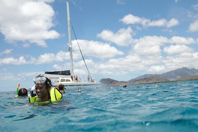 West Oahu Green Sea Turtle and Dolphin Snorkel Sail with Lunch - An In-Depth Look at the Experience