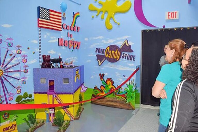 West Palm Beach: 45-Minute Candy Evolution Tour with Guide - The Value and Practicalities