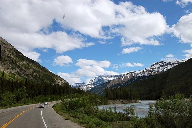 Western Classic - One Way Calgary To Vancouver Rockies Bus Tour - What the Reviews Say