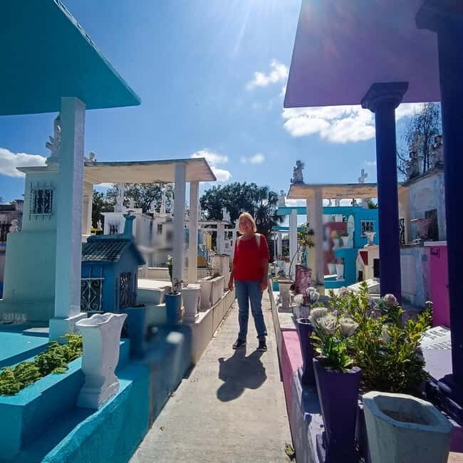 What's Day of the Dead? Merida: Cemetery Tour - What Youll Experience