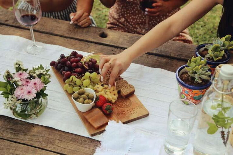Wine Tasting in the Gardens at Rondo del Valle with vineyard - What to Expect from This Tour