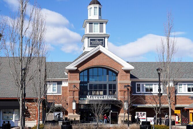 Woodbury Common Premium Outlets Shopping Tour from Midtown - What’s Included and What’s Not