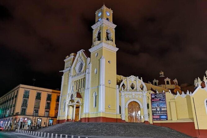 Xalapa and its aroma of coffee. Fall in love! - Transportation and Group Size