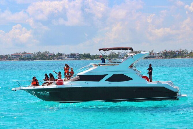 Yacht 48ft Rental in Cancun for up to 15 people - Who Should Book This Yacht Experience?