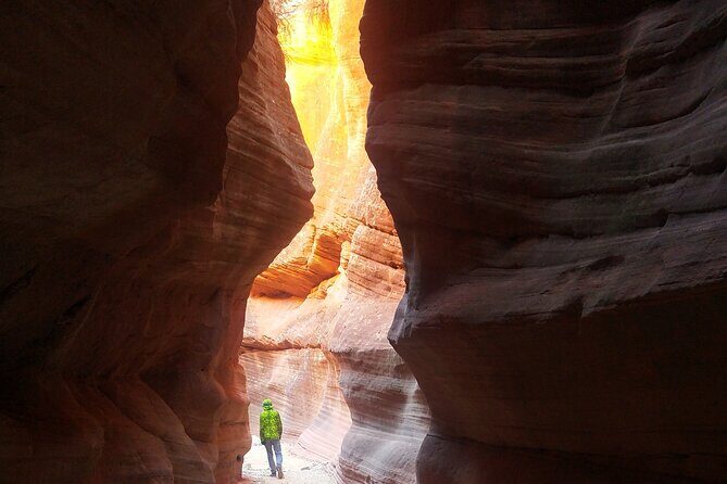 YOU DRIVE! 4 People, 4 Hrs! Ultimate Peekaboo and Hog Canyon Tour - What’s Included and What to Bring