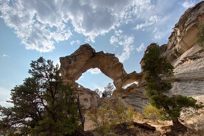 YOU DRIVE!! Visit Unique Inchworm Arch - 5 Hr UTV Tour - Authentic Traveler Insights