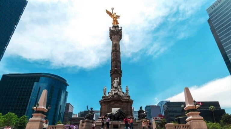 Zona Rosa Mexico City Nightlife: Tacos and LGBT Bar Tour - Who Will Love This Tour?