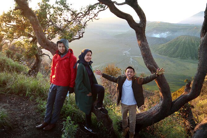 1 Day - Amazing Bromo Sunrise tour with 7 spots // 00.30 -13.00 - How the Experience Comes Together