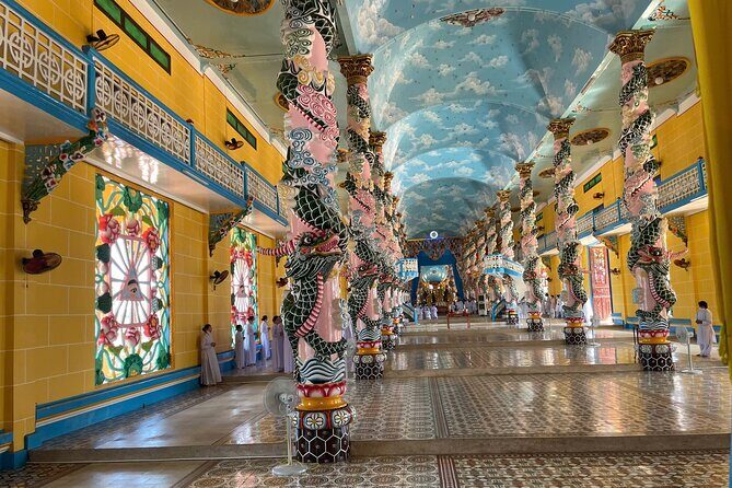 1-Day Tay Ninh Cao Dai Temple & Cu Chi Tunnels Tour - Analyzing the Experience: What Makes This Tour Stand Out?