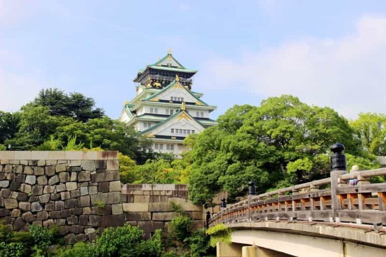 1-Day walking tour in OsakaCastle, temples and Ukiyoe - Exploring the Itinerary in Detail