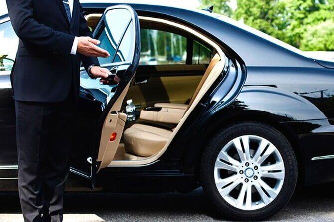 1 way Airport transfer - How the Experience Unfolds