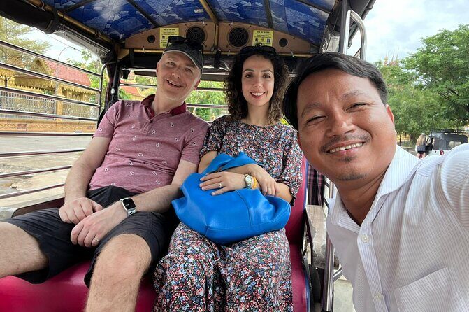 10 Stop Phnom Penh Tour by Tuk-Tuk, includes S21 & Killing Fields - FAQ