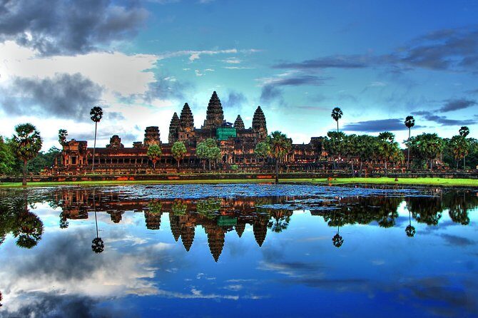2-Day Angkor Wat & Tonle Sap Tour - Day 2: From Sunrise to Floating Villages