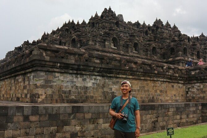 2-Day Java Tour from Bali Including Yogyakarta and Borobudur Temple - How the Tour Works: From Bali to Java