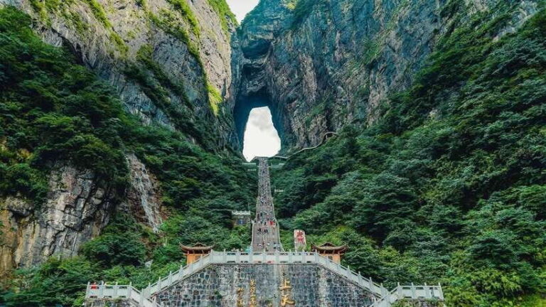 2-Day Private Zhangjiajie Tour to AVATAR & Tianmen Mountain - Practicalities and Value