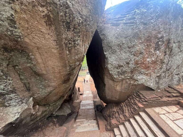 2 Day tour from Kandy: Sigiriya Polannaruwa and Anuradhapura - The Value and Practicalities